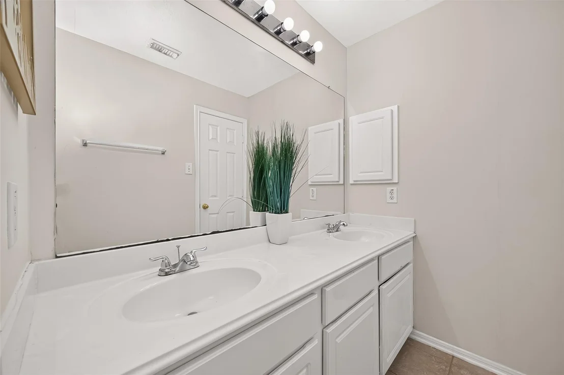 Photo of 11322 Hillside Glen Trail