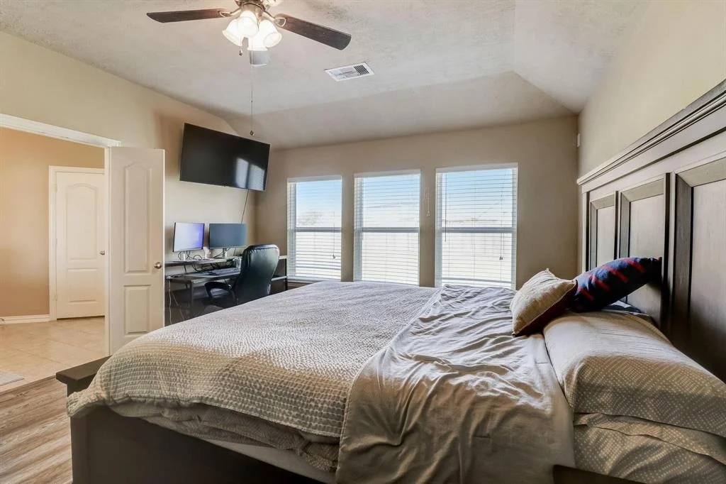 Photo of 3122 Lodgemist Lane