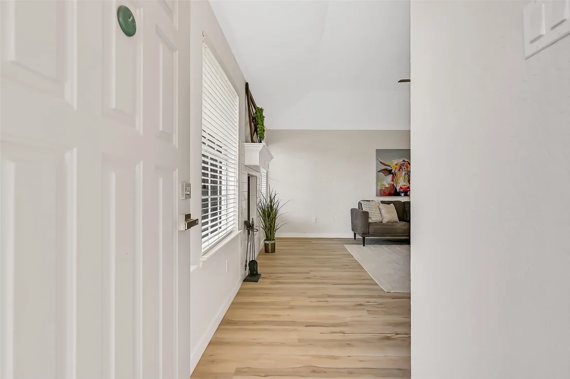 Photo of 3236 Lee Circle