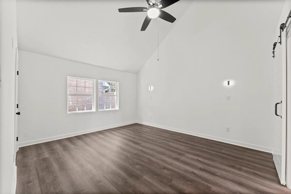Photo of 1678 Beaconshire Road