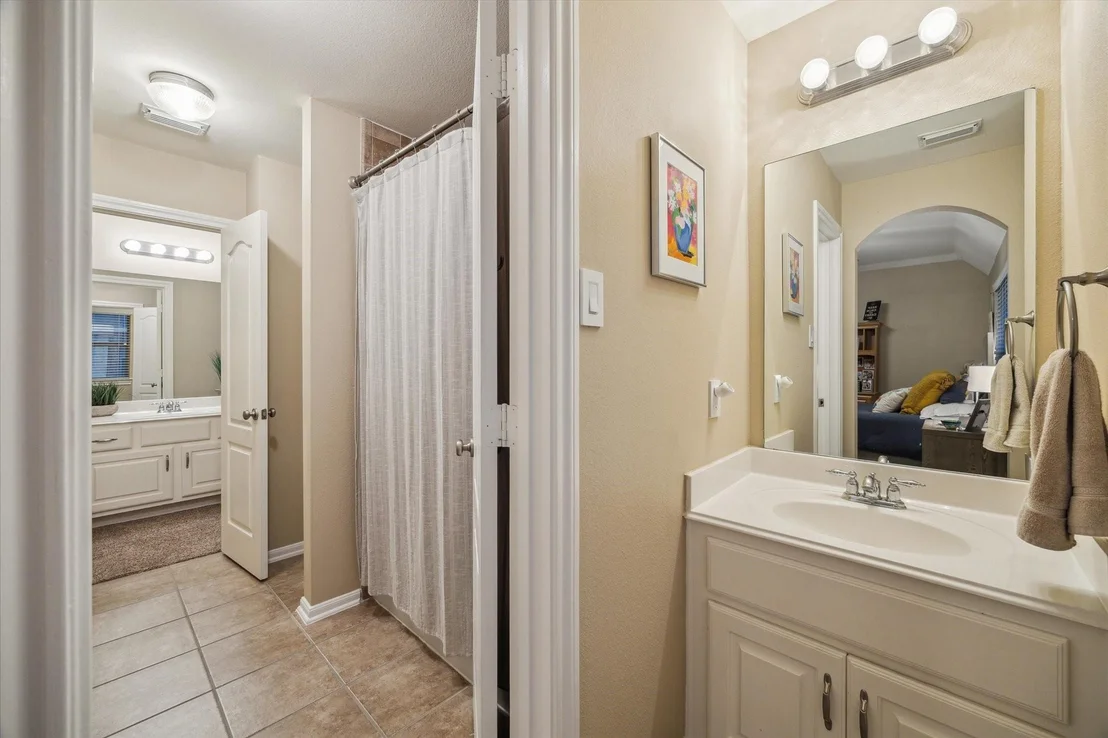 Photo of 31215 Lakeview Bend Lane