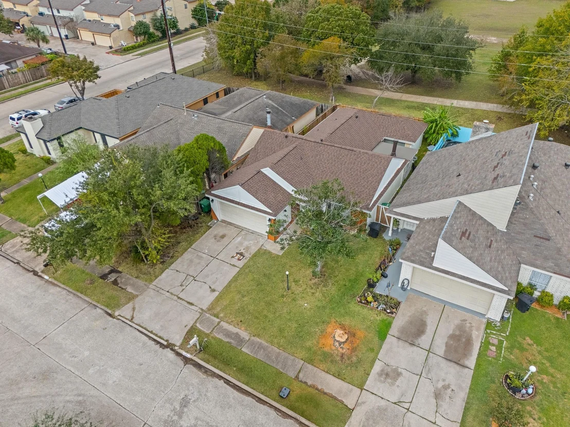 Photo of 10714 Sherburne Drive