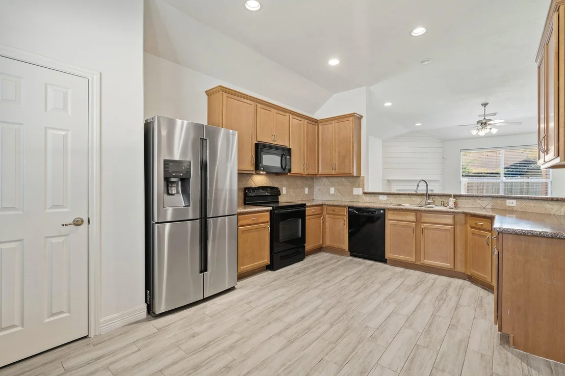 Photo of 7419 Avalon Trace