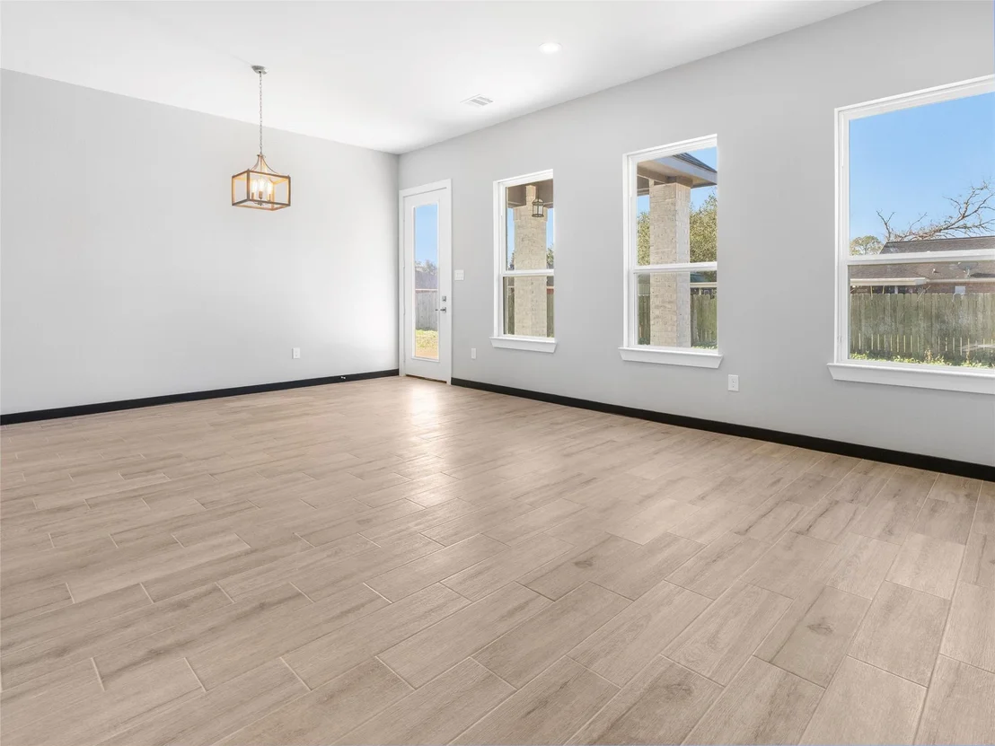 Photo of 209 Silverleaf Street