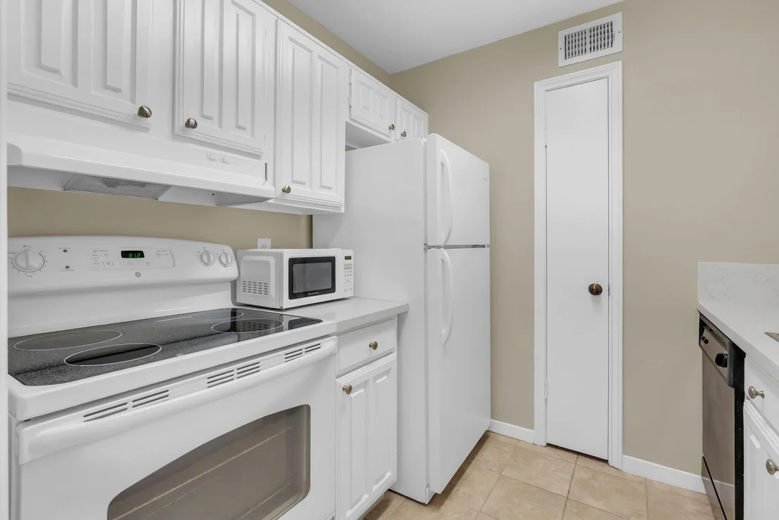 Photo of Unit 6 at 3500 Tangle Brush Drive