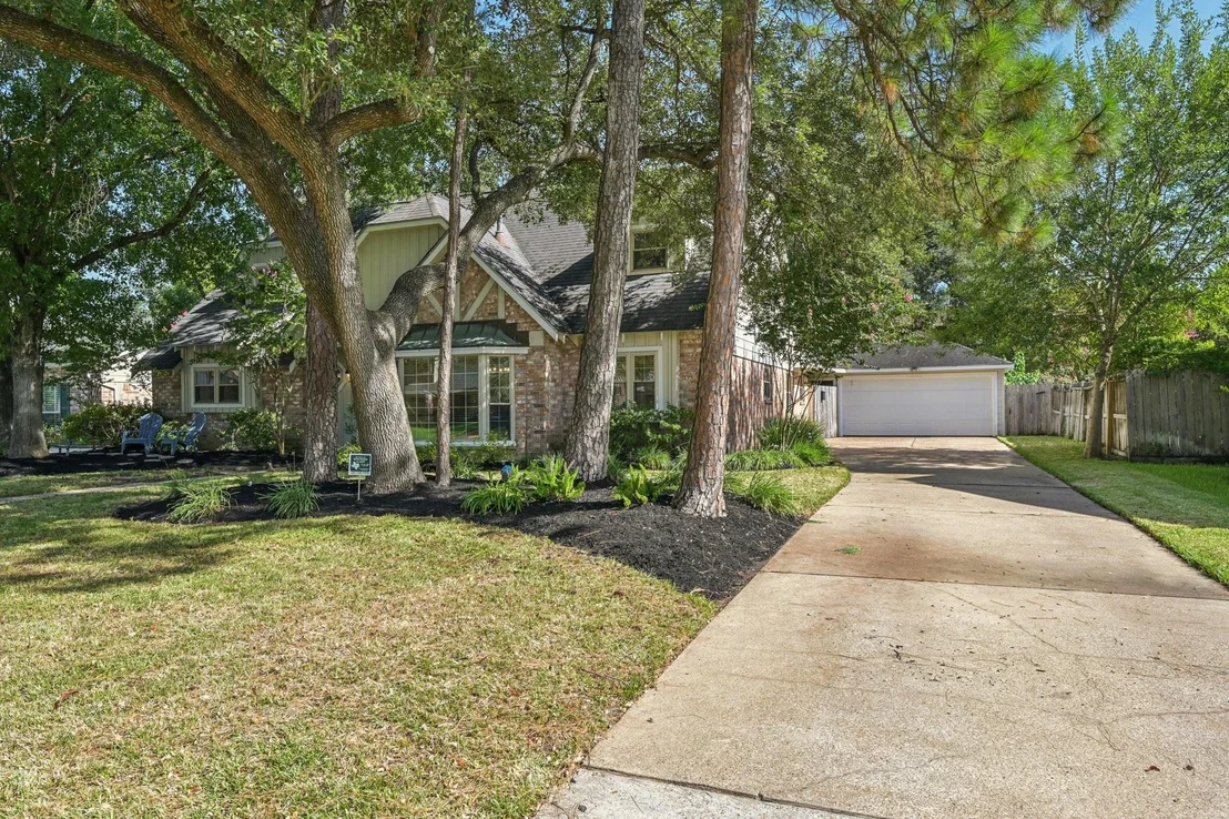Photo of 11003 Overbrook Lane