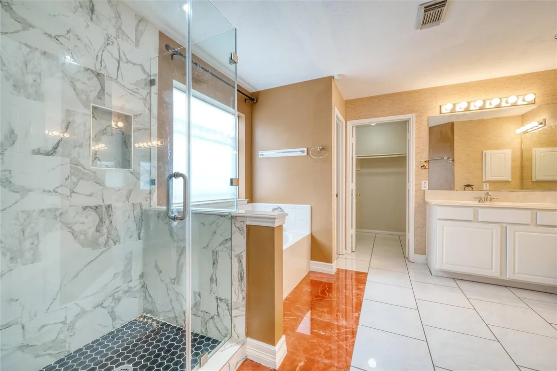 Photo of 8942 Norham Drive