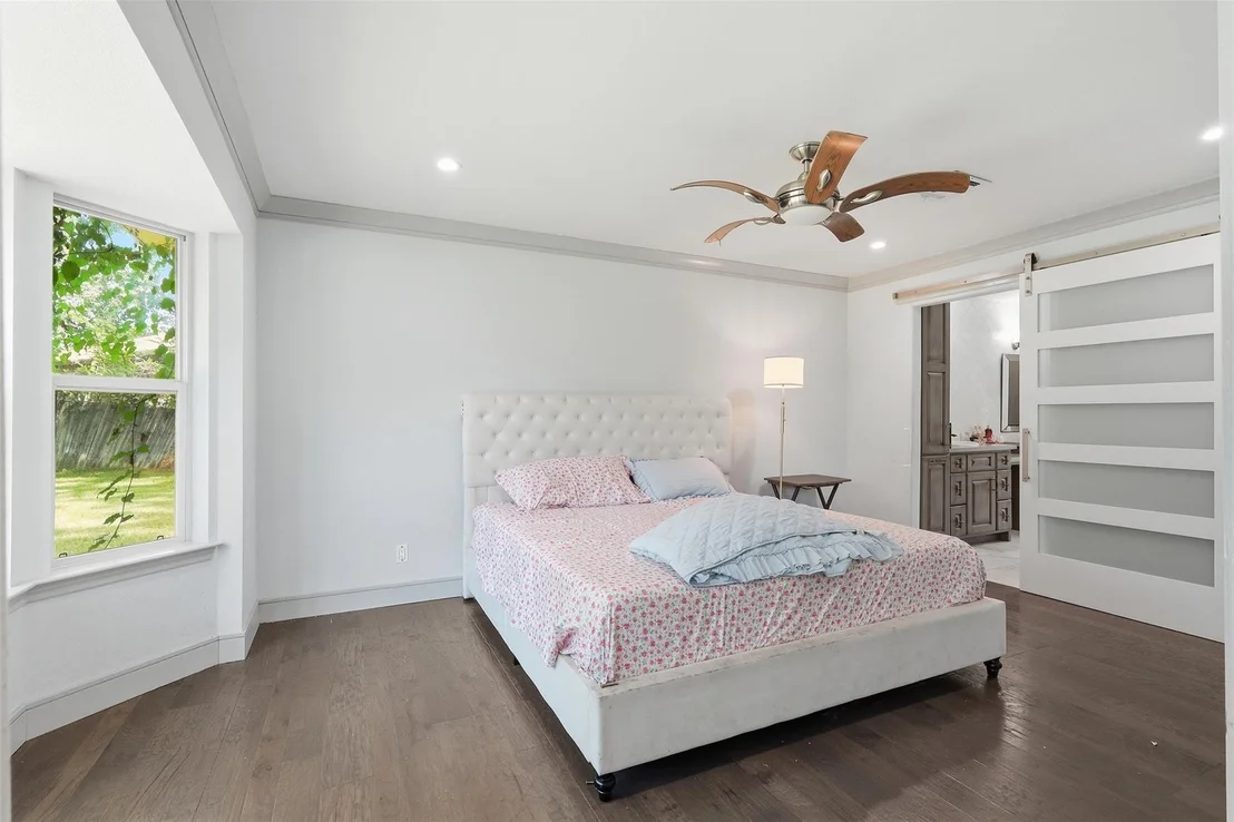Photo of 6518 Elmgrove Road