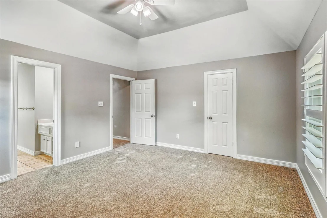 Photo of 24818 Lakebriar Drive