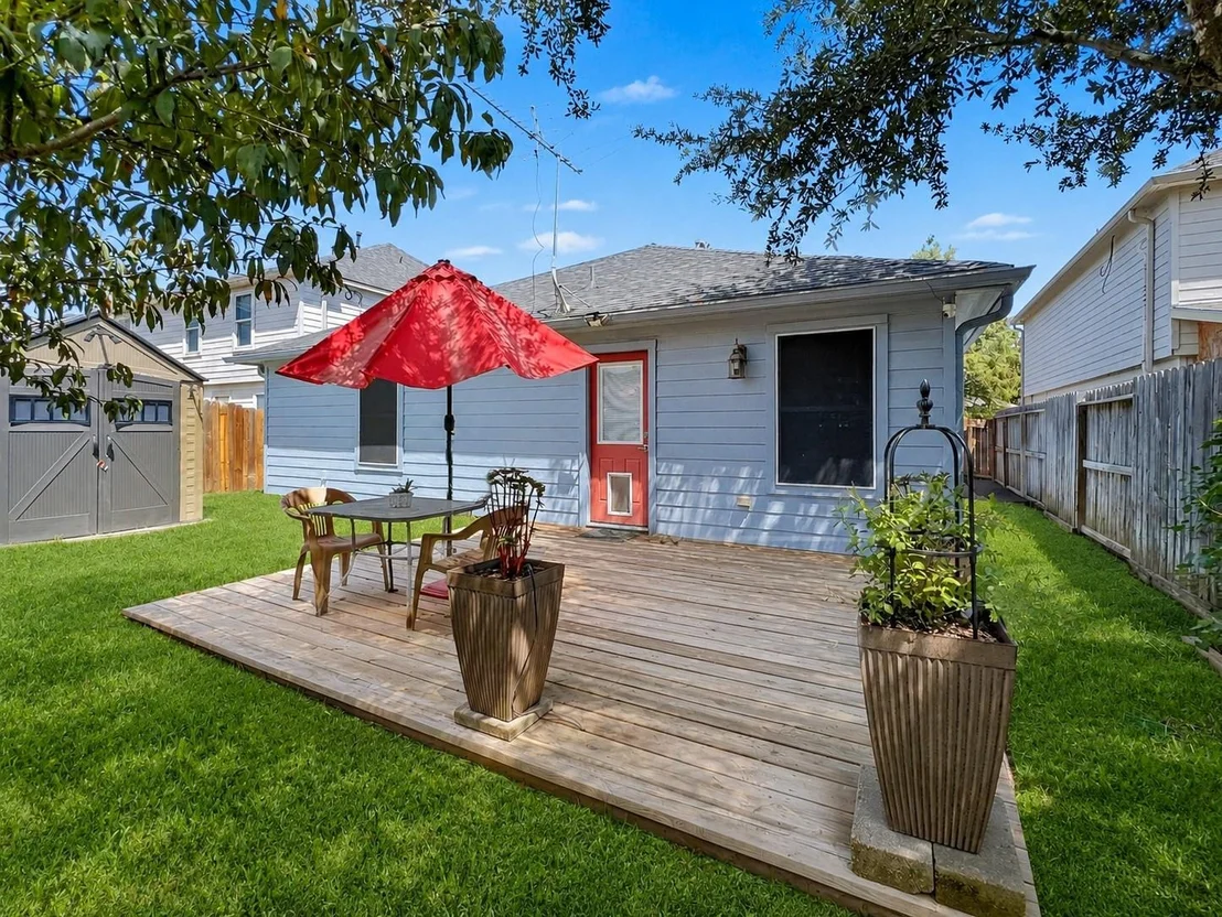 Photo of 9890 Wing Street