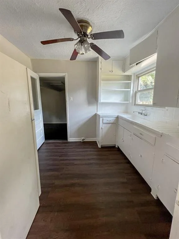 Photo of 907 Leonard Street