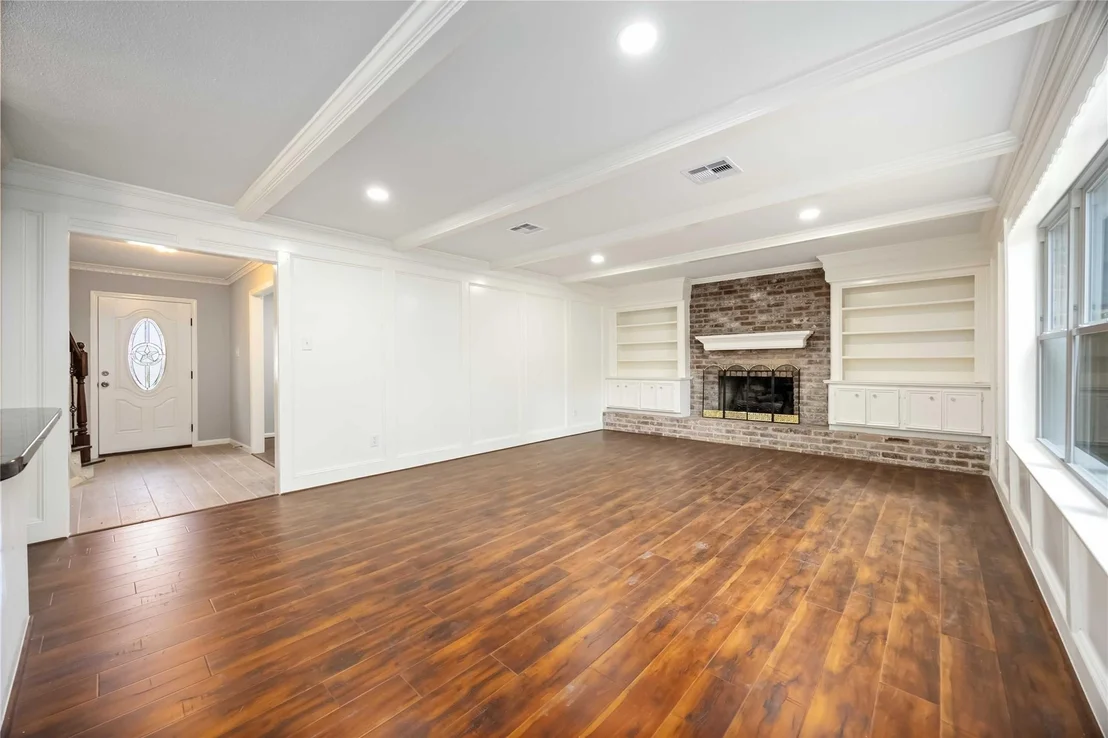 Photo of 3823 Fernglade Dr