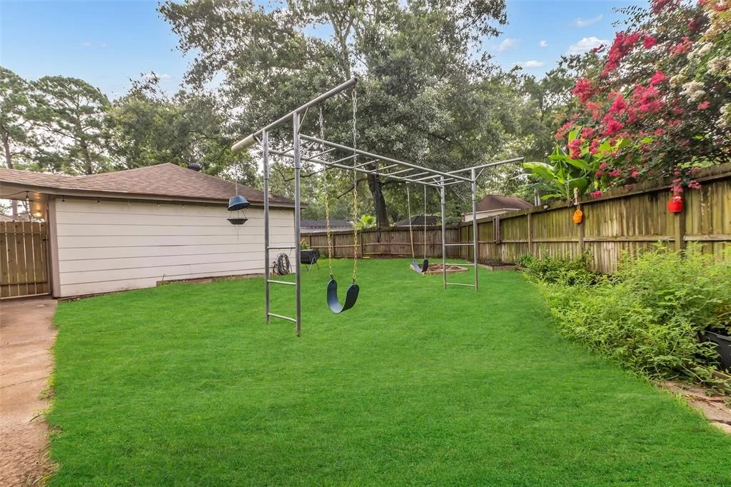 Photo of 8115 Winding Oak Lane