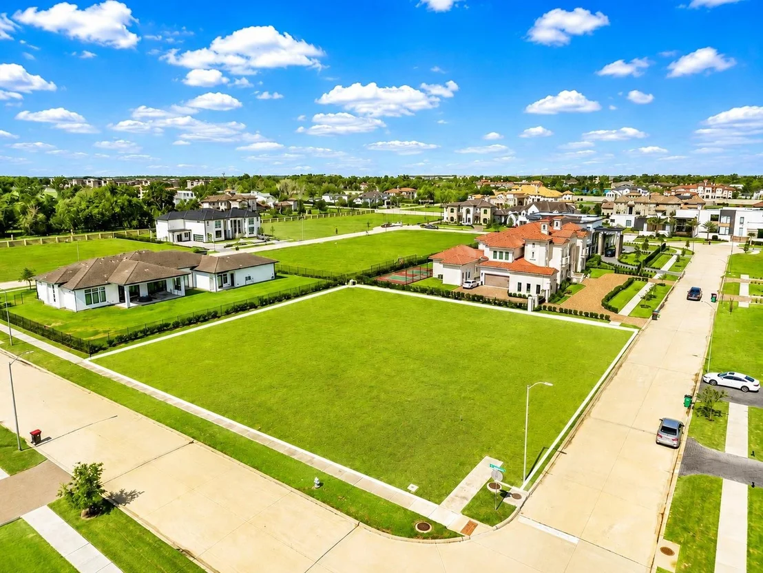 Photo of 3 Alexandra Way Circle