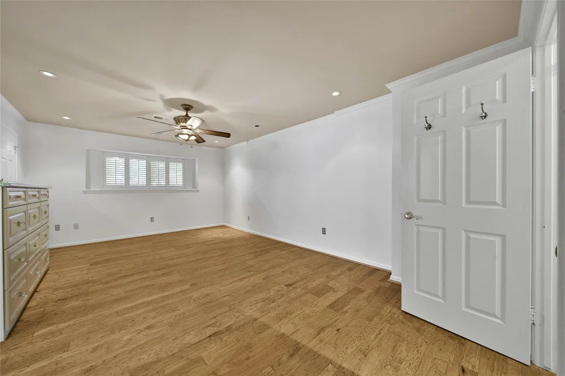 Photo of 1147 Thornton Road