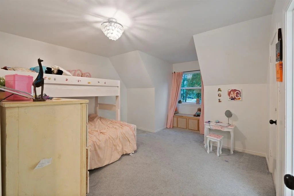 Photo of 15520 Bedford Lane