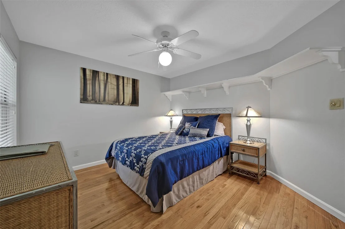 Photo of 734 Lake View Drive