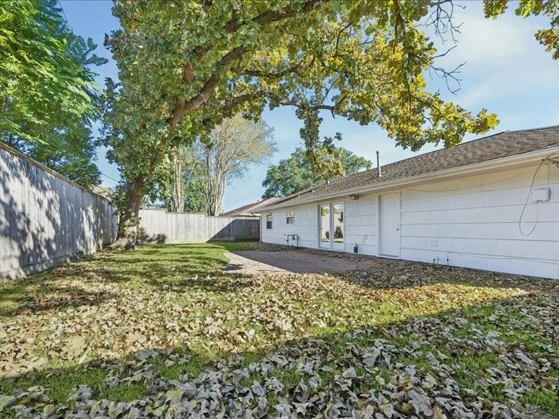 Photo of 6230 Shadow Crest Street