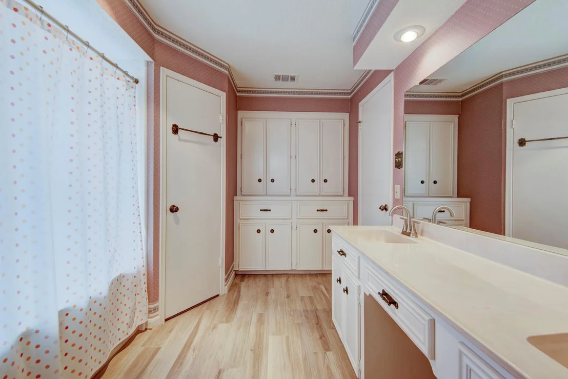 Photo of 17707 Woodlode Lane