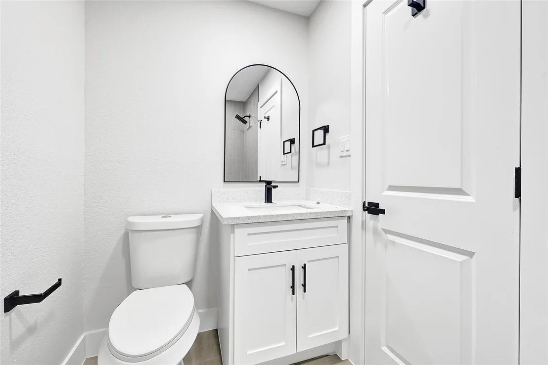 Photo of 5610 Oak Trail Lane