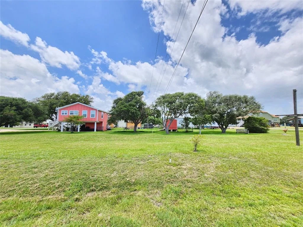 Photo of 853 Swallow Drive