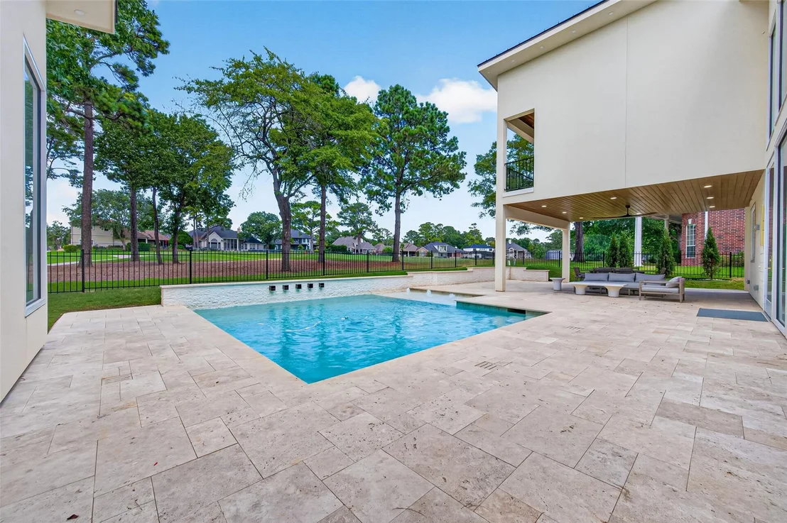 Photo of 1167 Bentwater Drive