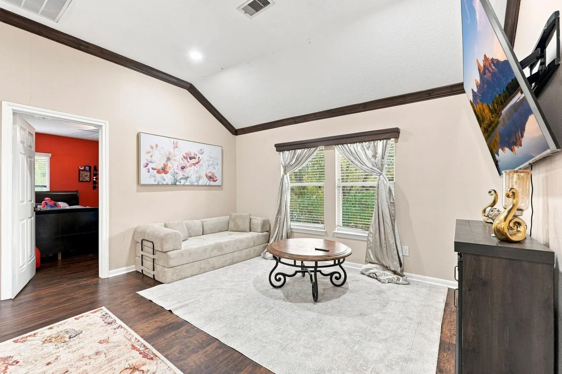 Photo of 1000 Arbor Way