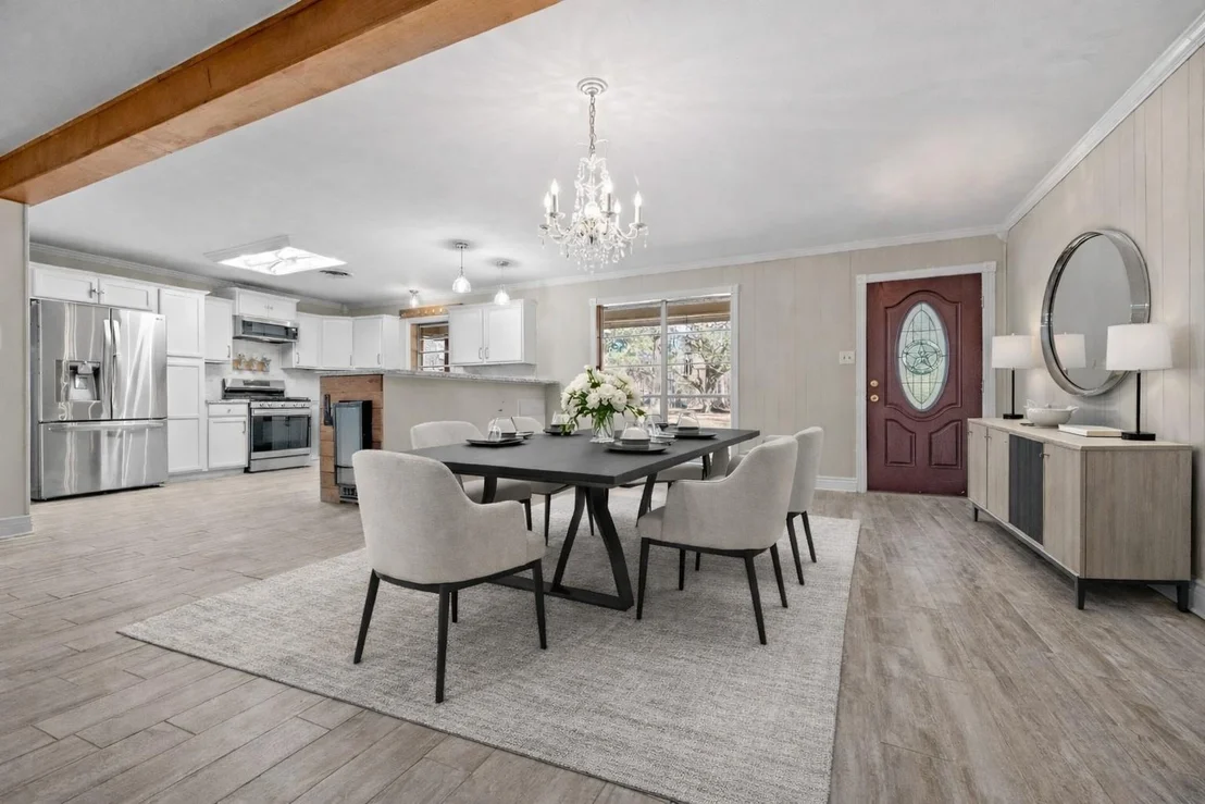 Photo of 23115 Cardinal Drive