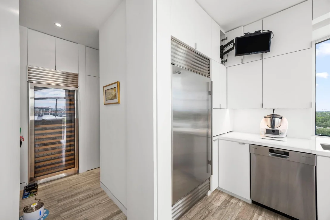 Photo of Unit PHE at 2701 Westheimer Road
