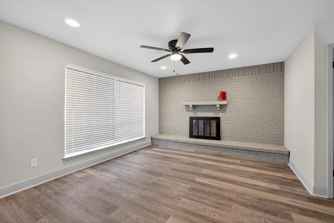 Photo of 4431 Enchantedgate Drive