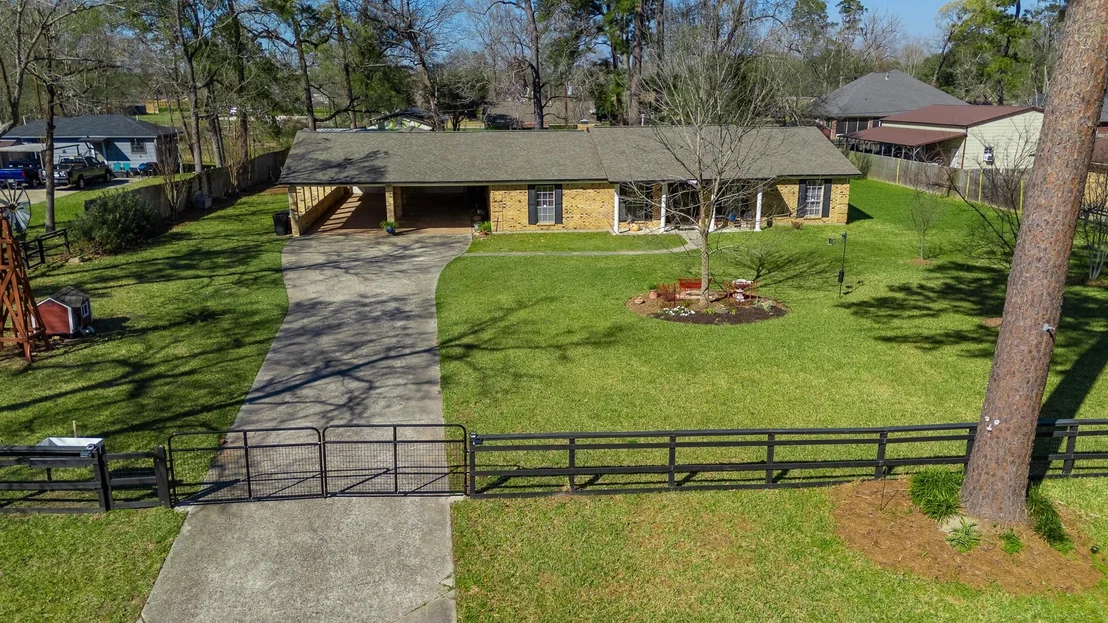 Photo of 1711 Woodhue Drive