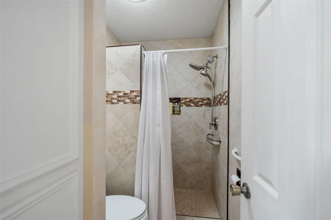 Photo of 12155 Hawthorne Drive
