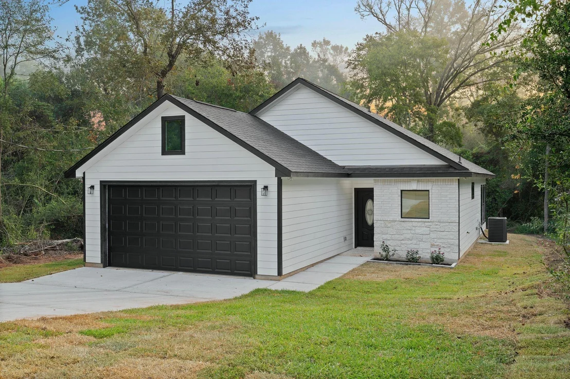 Photo of 14882 Big Springs Circle