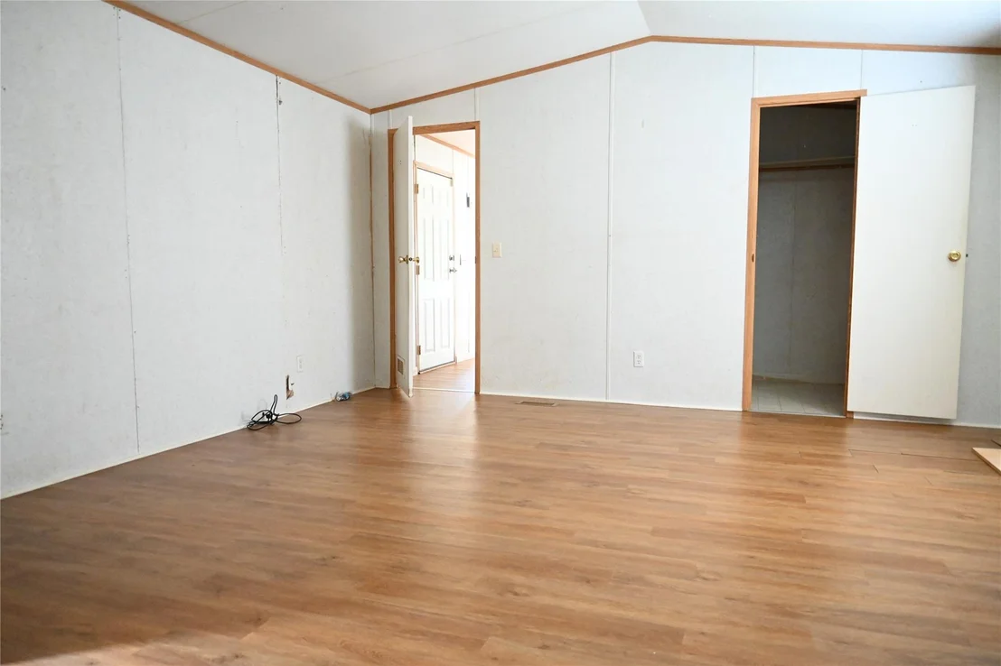 Photo of 183 Road 3817