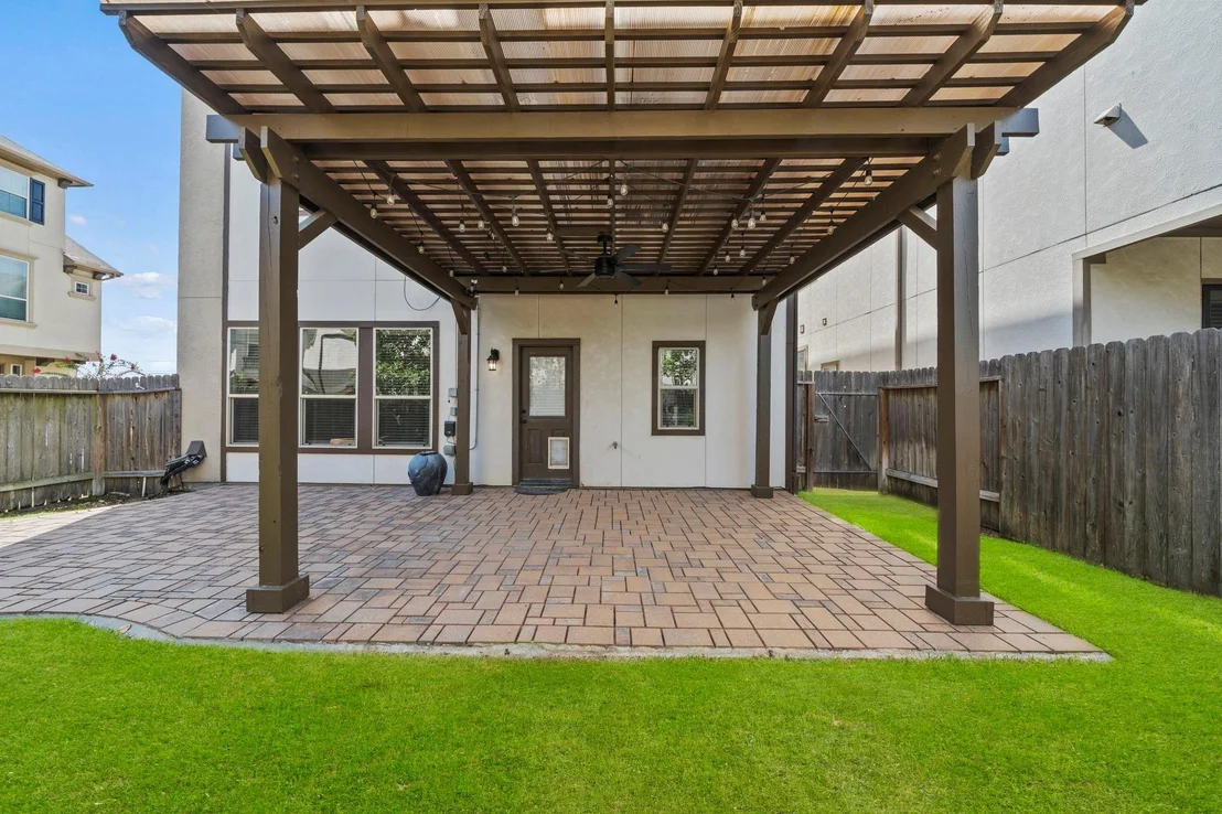Photo of 1506 Grayson Oaks Place