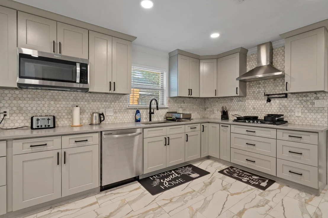 Photo of 2402 Chimney Rock Road
