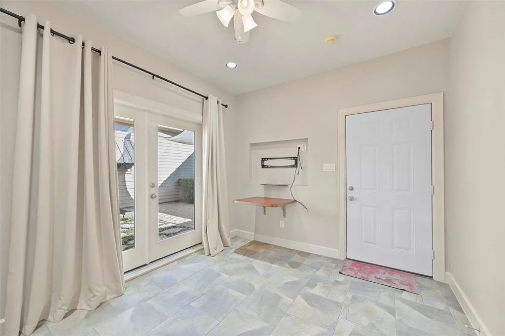 Photo of 3738 Blue Bonnet Boulevard