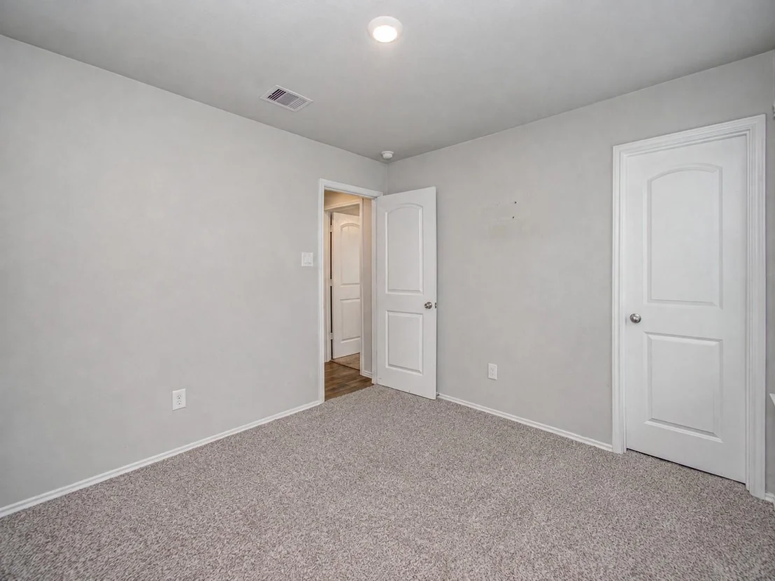 Photo of 23719 Harrow Field Lane