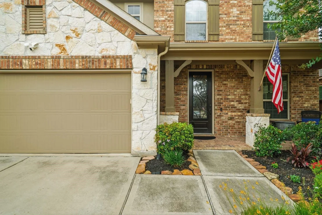 Photo of 6322 Wolf Run Drive