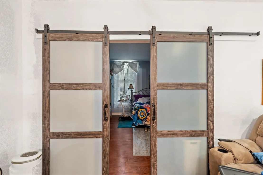 Photo of 2319 Creekleaf Road