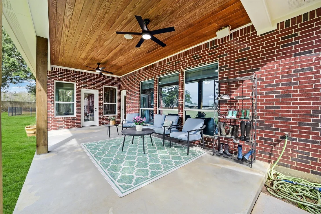 Photo of 19407 Pine Tree Lane