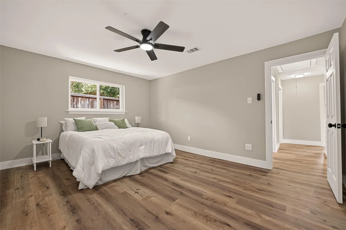 Photo of 3518 Shore Shadows Drive