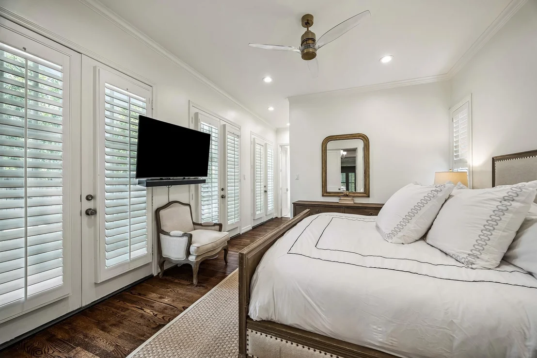Photo of 3214 Sunset Boulevard