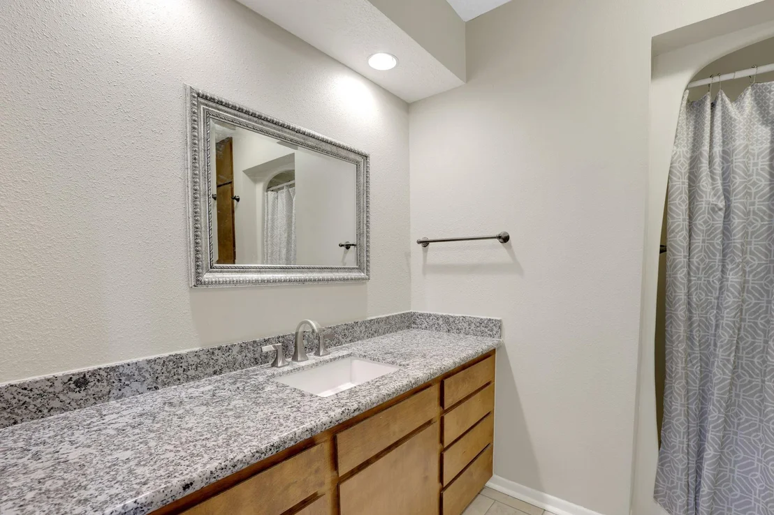 Photo of 31 Oak Cove Lane