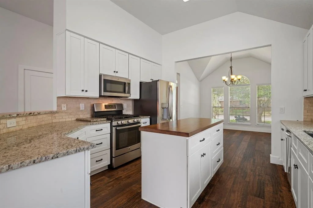 Photo of 20711 Medallion Pointe Drive
