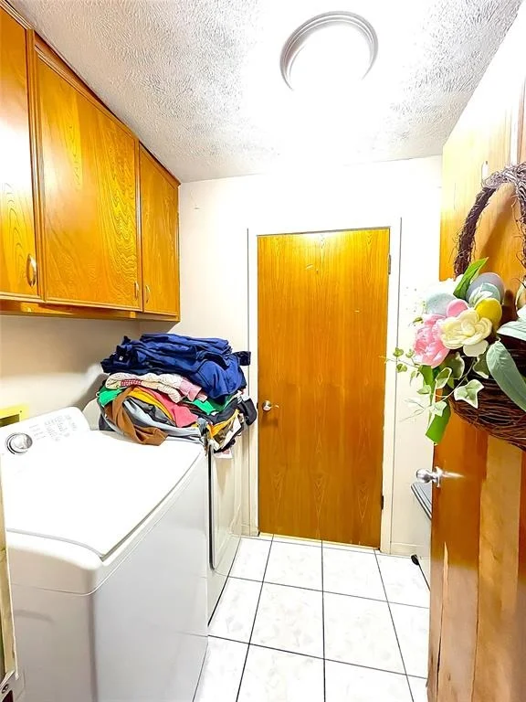 Photo of 904 Molina Drive