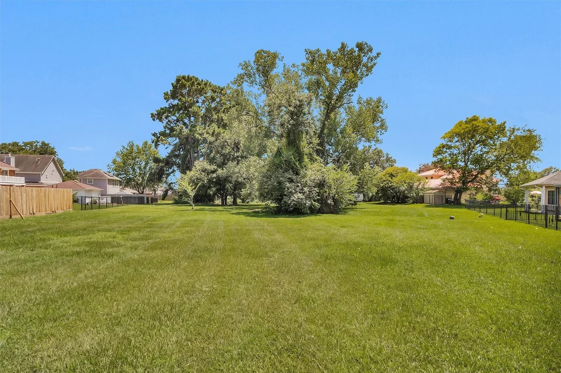 Photo of 6913 Gentle Breeze Drive