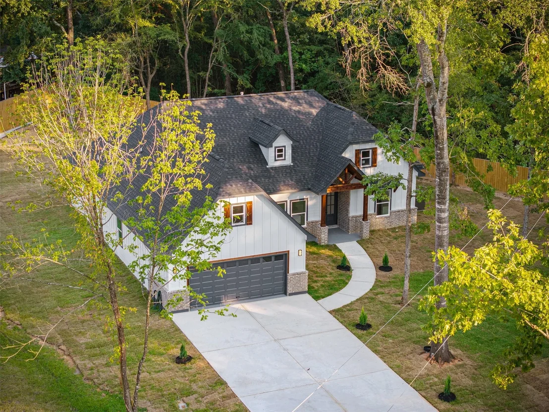 Photo of 85 Lakeway Ct Court