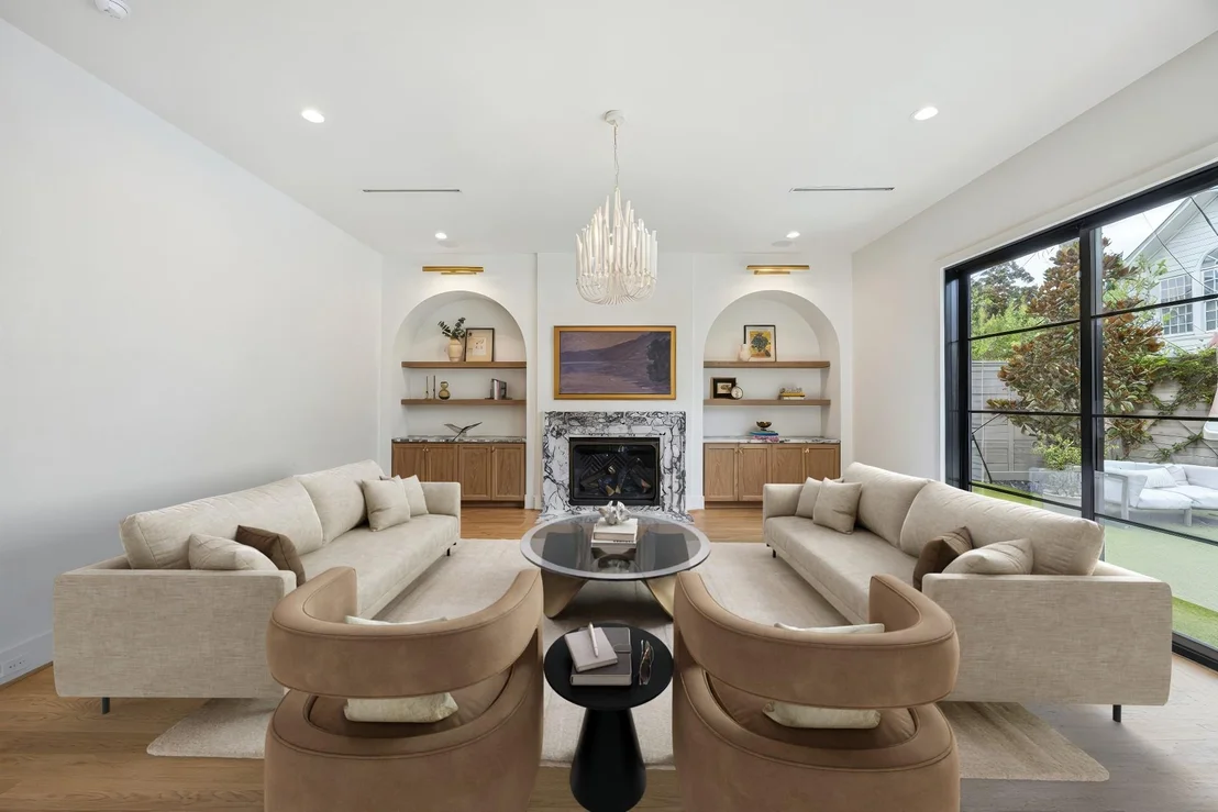 Photo of 2823 Plumb Street