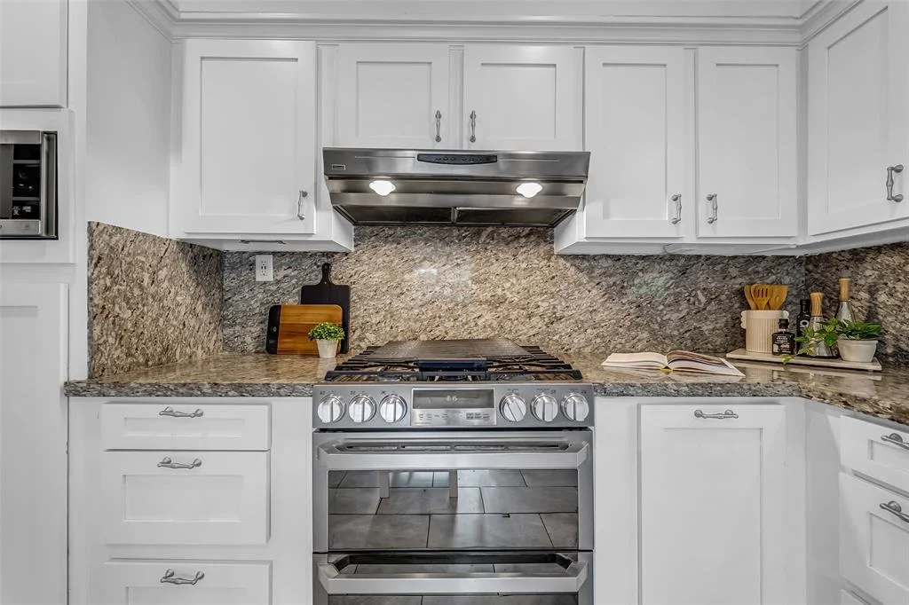 Photo of 2539 Addison Road